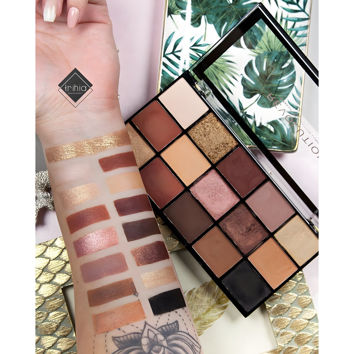 REF_P_1_Revolution Reloaded Eyeshadow Iconic 3