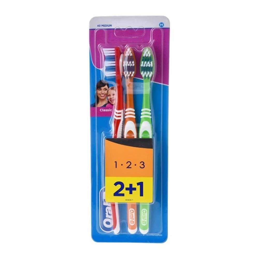 REF_P_0_Oral-B 1.2.3 Classic Medium 3 Toothbrushes