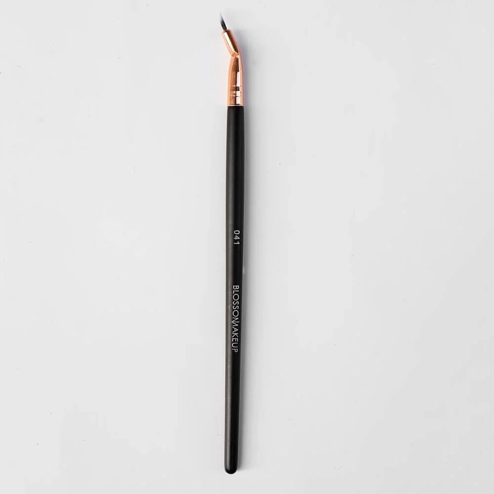 REF_P_0_Blossom Eyeliner Brush